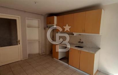 KARŞIYAKA ÇARŞI İÇİNDE ÖZELİKLİ 105 m² ASANSÖRLÜ DAİRE 