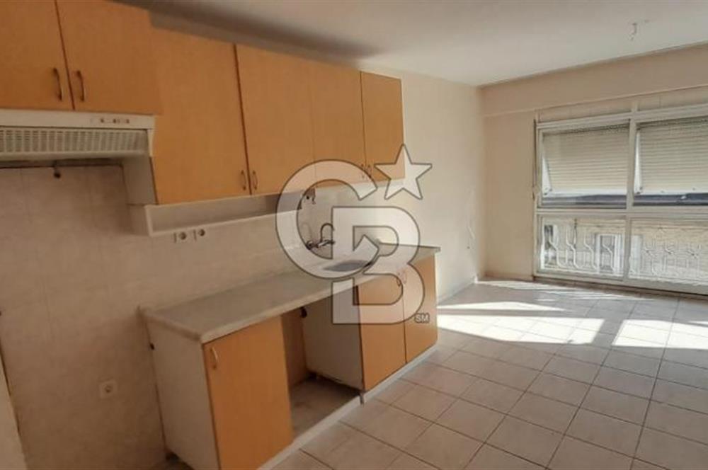 KARŞIYAKA ÇARŞI İÇİNDE ÖZELİKLİ 105 m² ASANSÖRLÜ DAİRE 
