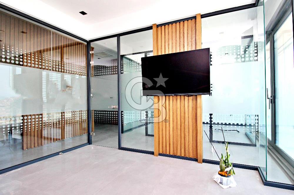 Eylem Keskin'den Ege Perla'da 184 m2 Satılık Muhteşem Ofis