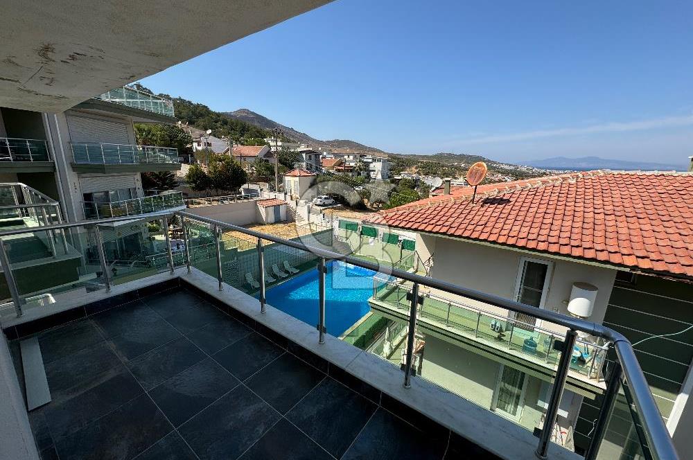 Deniz Manzaralı, Havuzlu, Güvenli Sitede 2+1 Daire Yeni Foça!