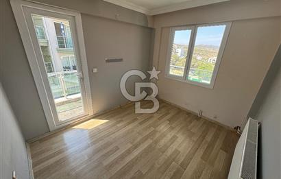 Deniz Manzaralı, Havuzlu, Güvenli Sitede 2+1 Daire Yeni Foça!