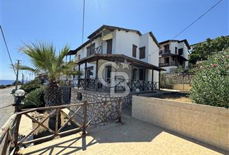 Maviye Uyanın! Karaburunun Kalbinde Eşsiz Manzaralı 3+1 Villa