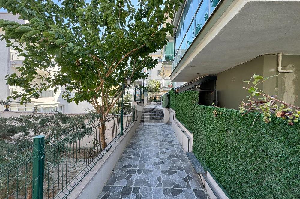 Deniz Manzaralı, Havuzlu, Güvenli Sitede 2+1 Daire Yeni Foça!