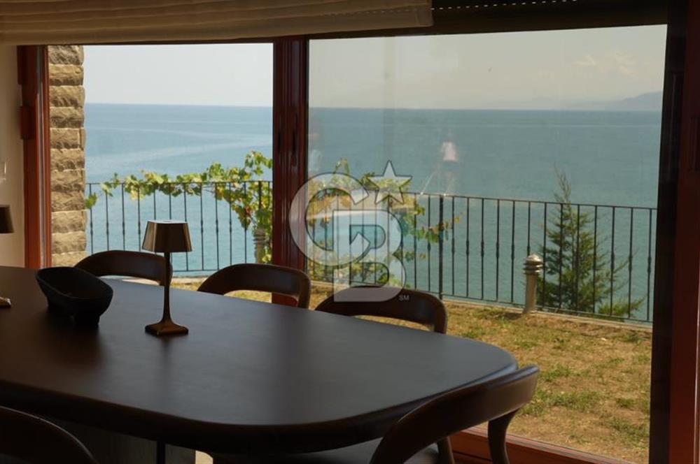 KARADENİZ'DE EMSALİ OLMAYAN ORDU'NUN PANORAMİK MANZARASINA SAHİP TEK VİLLASI 