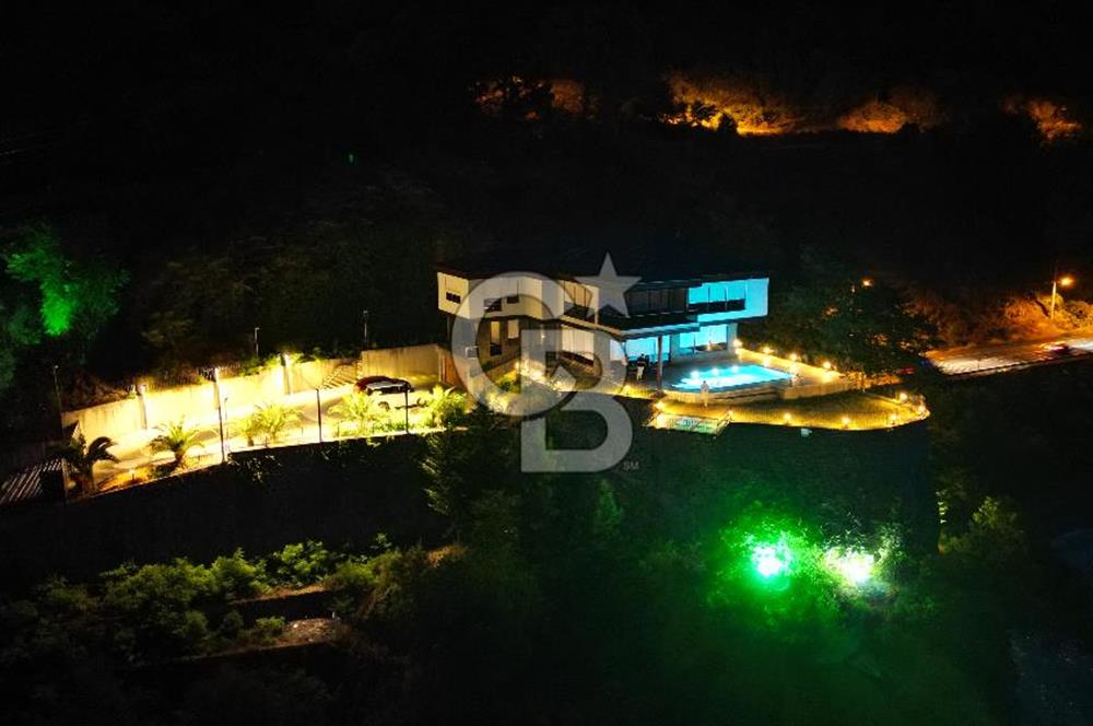 KARADENİZ'DE EMSALİ OLMAYAN ORDU'NUN PANORAMİK MANZARASINA SAHİP TEK VİLLASI 