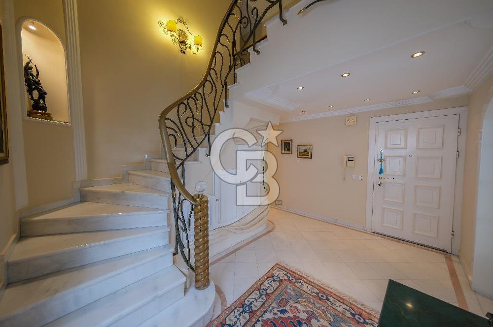 Etilerde Deniz Manzaralı,7+1,450 m2,Otoparklı Satılık 2 Tam Kat