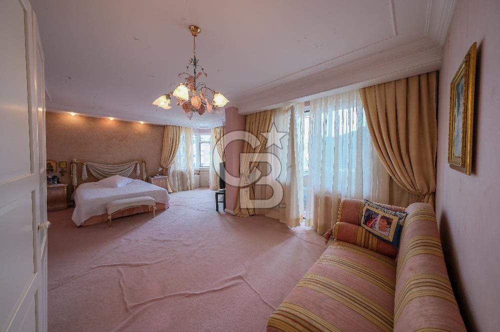 Etilerde Deniz Manzaralı,7+1,450 m2,Otoparklı Satılık 2 Tam Kat