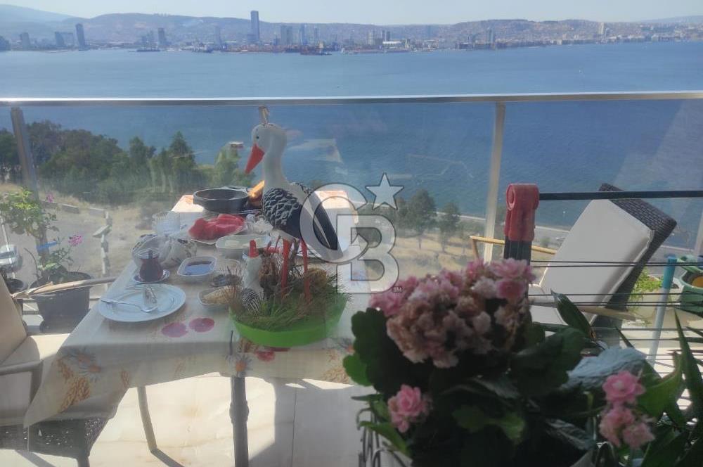 İZMİR'İN EN GÜZEL DENİZ MANZARASINDA YAŞAMAK İÇİN 3+1 DAİRE