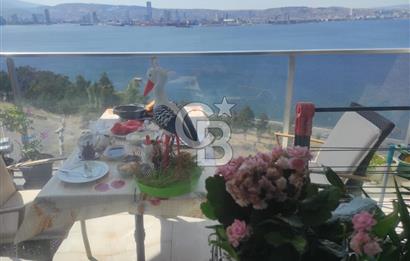 İZMİR'İN EN GÜZEL DENİZ MANZARASINDA YAŞAMAK İÇİN 3+1 DAİRE