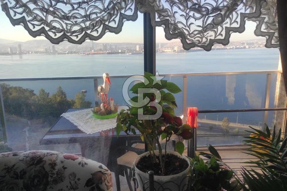 İZMİR'İN EN GÜZEL DENİZ MANZARASINDA YAŞAMAK İÇİN 3+1 DAİRE