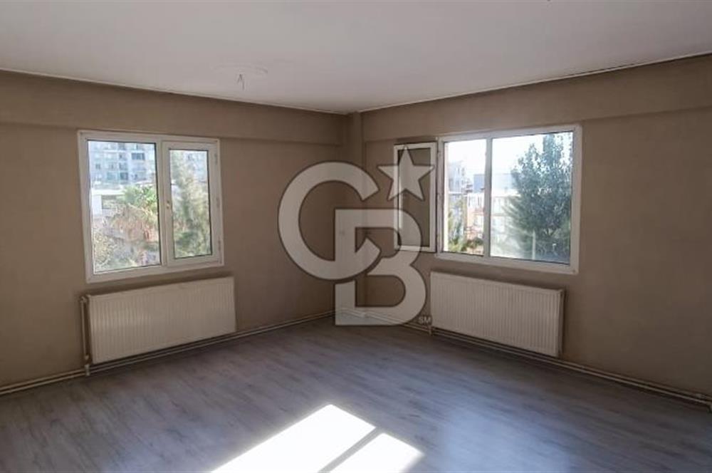Bornova Bor-koop Sitesinde Kiralık 3+1 Arakat Daire