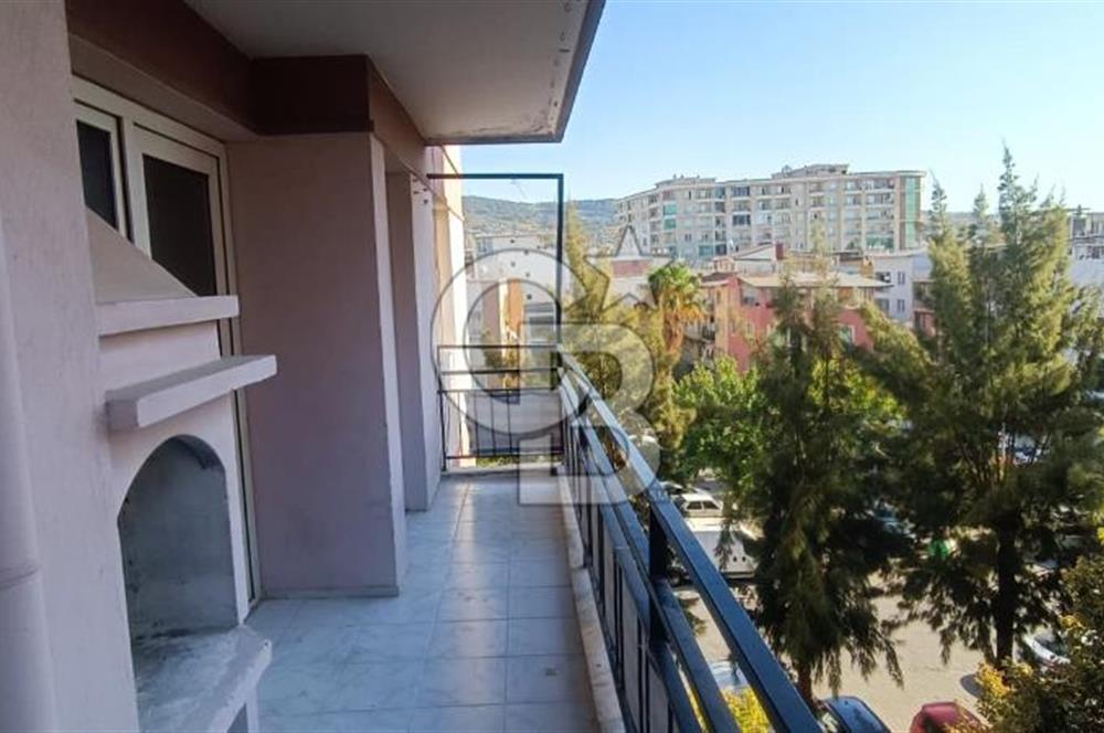 Bornova Bor-koop Sitesinde Kiralık 3+1 Arakat Daire