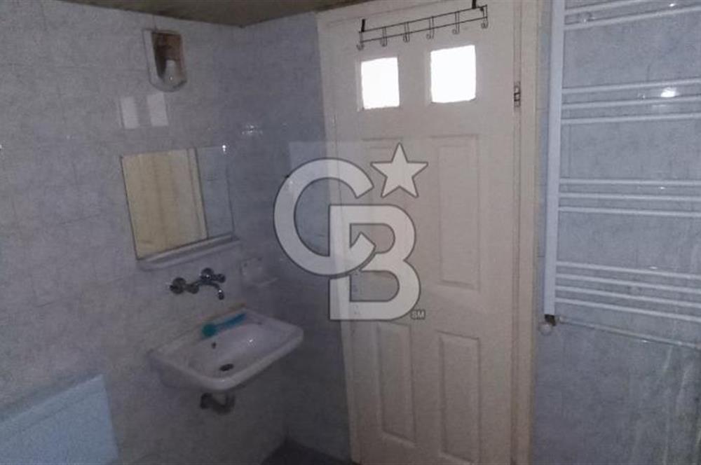 Bornova Bor-koop Sitesinde Kiralık 3+1 Arakat Daire
