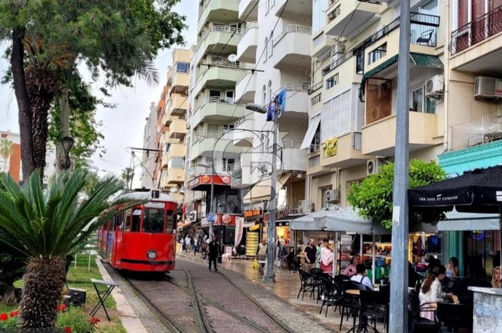 Antalya Işıklar Cadde Üzeri Sahil 436 m. Lüks Otel Konseptli