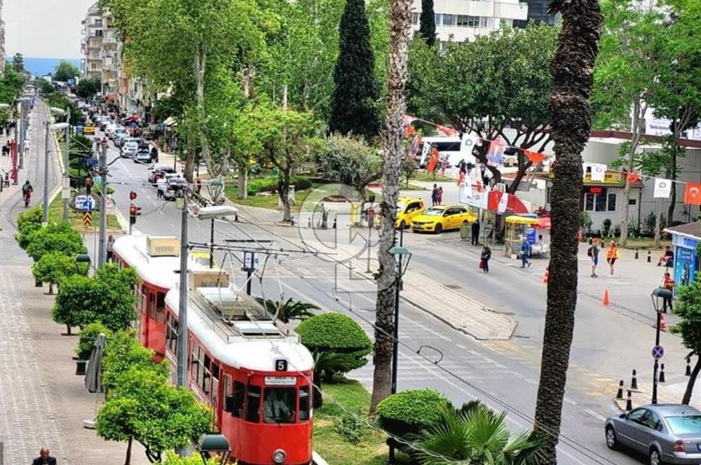 Antalya Işıklar Cadde Üzeri Sahil 436 m. Lüks Otel Konseptli