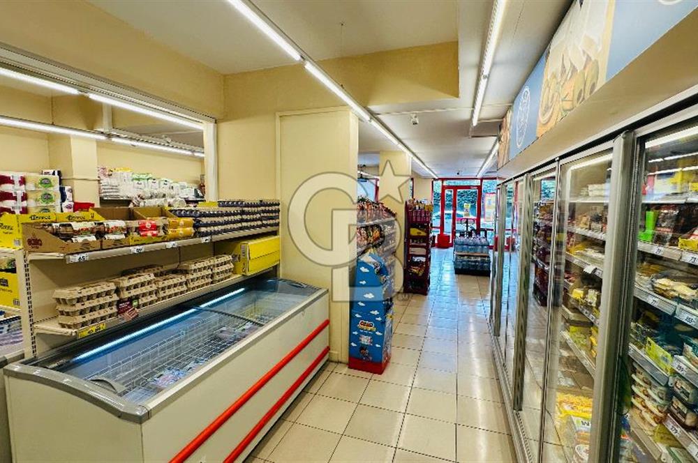 ÜMRANİYE ŞAHİN CD ÜZERİ 185 m2 + 50 m2 ÖN KULLANIMLI DÜKKAN