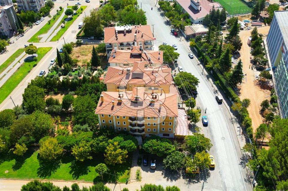 Muğla Menteşe Kötekli Mahallesi’nde Sarı Konak Apartmanı Satılık