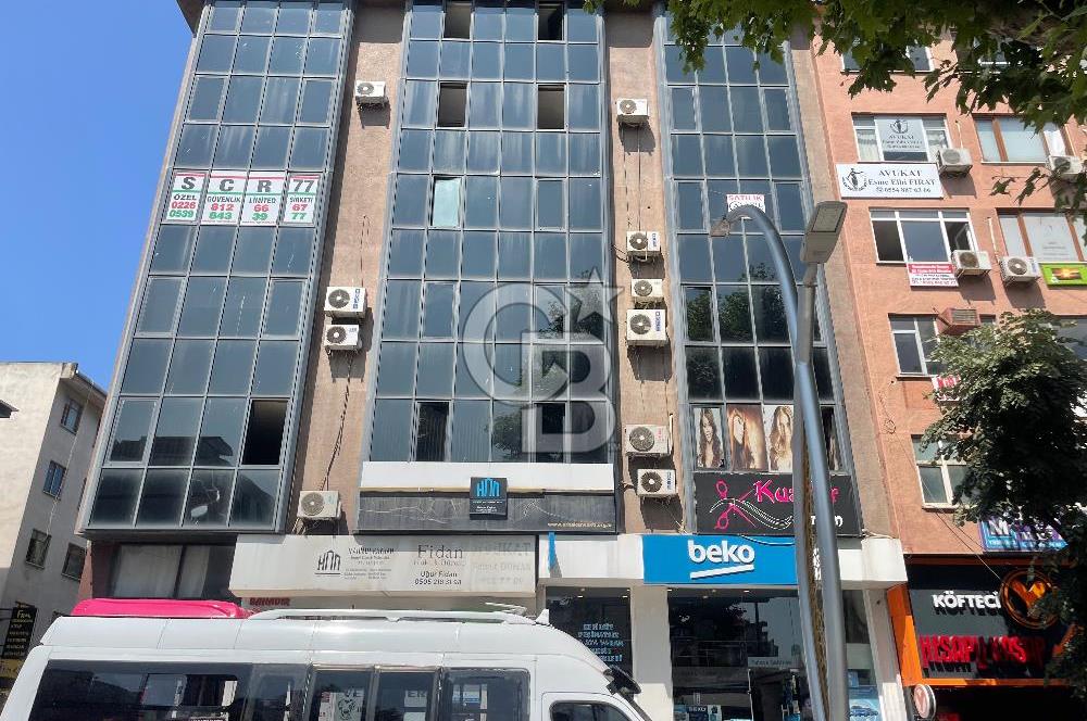 YALOVA MERKEZ'DE GENİŞ METREKARELİ SATILIK BÜRO&OFİS!..