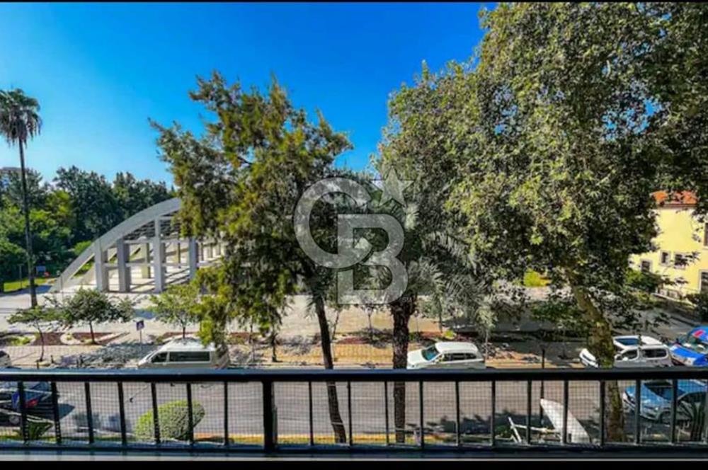 Antalya Işıklar Cadde Üzeri Sahil 436 m. Lüks Otel Konseptli