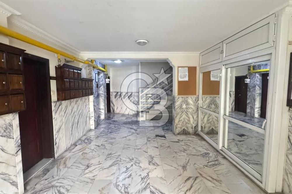 Cumhuriyet sitesinde geniş 3+1