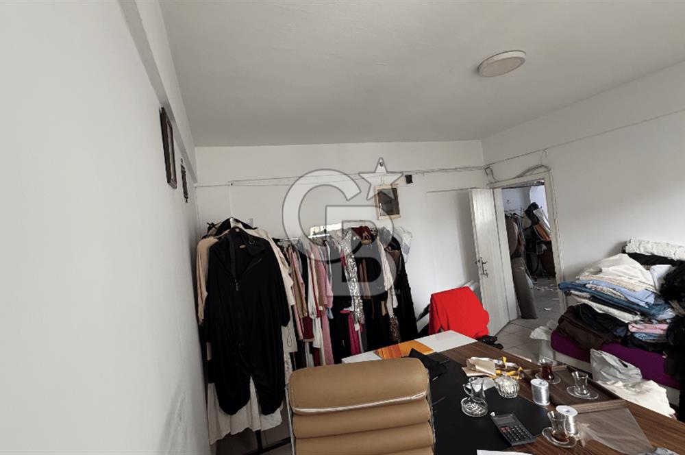 ÜMRANİYE ALEMDAĞ CADDESİ ÜZERİNDE HER İŞE UYGUN 250M2 OFİS KATI