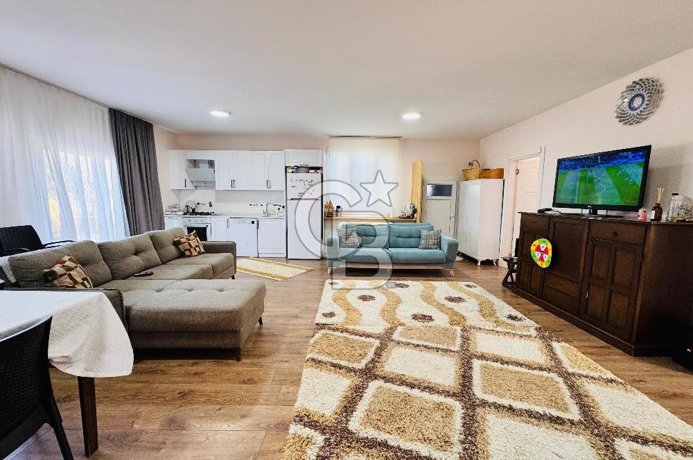 Foça Yeniköy'de Kiralık Ev ve Arazi