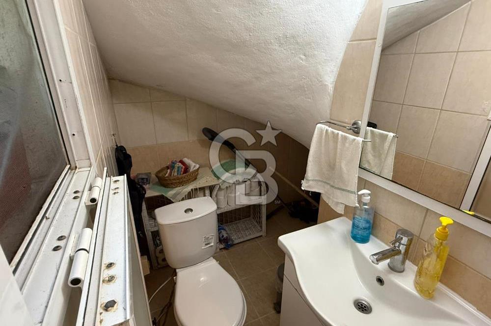 Bodrum Akyarlar’da, Nezih Site İçinde Geniş Bahçeli Satılık Villa
