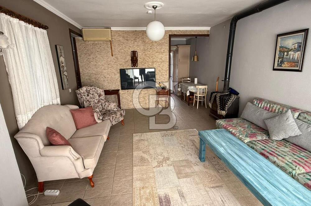 Bodrum Akyarlar’da, Nezih Site İçinde Geniş Bahçeli Satılık Villa