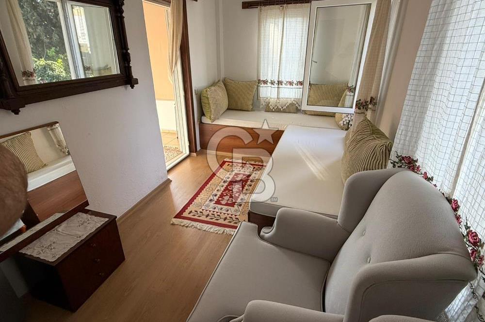 Bodrum Akyarlar’da, Nezih Site İçinde Geniş Bahçeli Satılık Villa