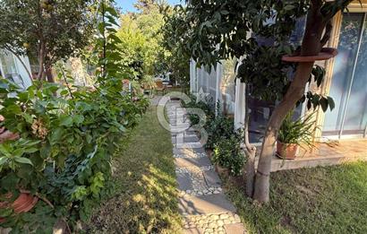 Bodrum Akyarlar’da, Nezih Site İçinde Geniş Bahçeli Satılık Villa