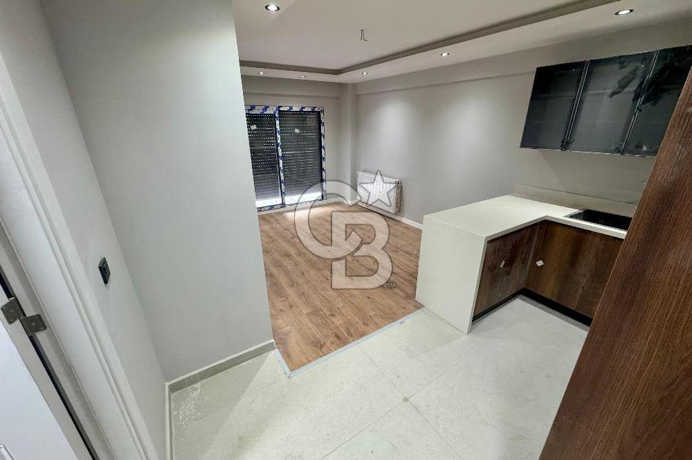 GARDEN BORNOVA ÖN CEPHE HAVUZLU KİRALIK 1+1 DAİRE