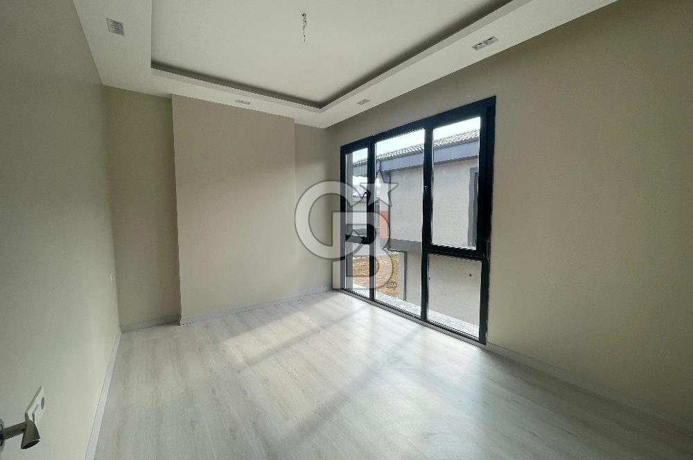Silivri Kavaklı Satılık 4+1 Villa Müstakil Havuzlu