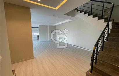 Silivri Kavaklı Satılık 4+1 Villa Müstakil Havuzlu