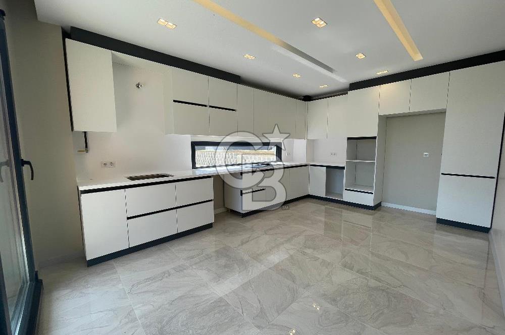 Silivri Kavaklı Satılık 4+1 Villa Müstakil Havuzlu