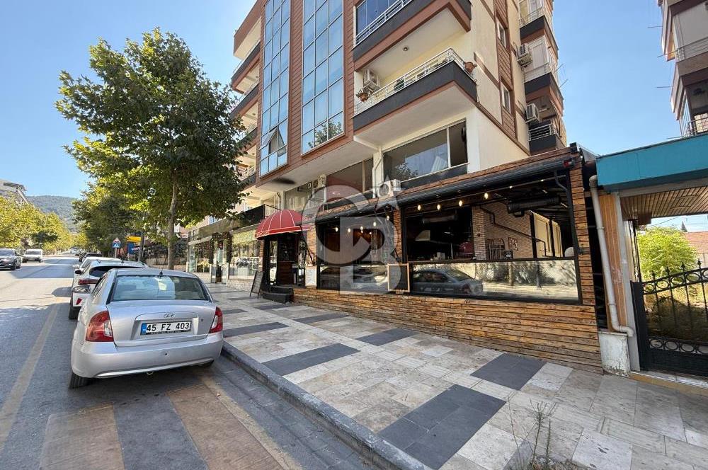 YUNUSEMRE UNCUBOZKÖY MAH. CADDE ÜZERİNDE DEVREN KİRALIK İŞ YERİ