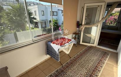 Bodrum Akyarlar’da, Nezih Site İçinde Geniş Bahçeli Satılık Villa