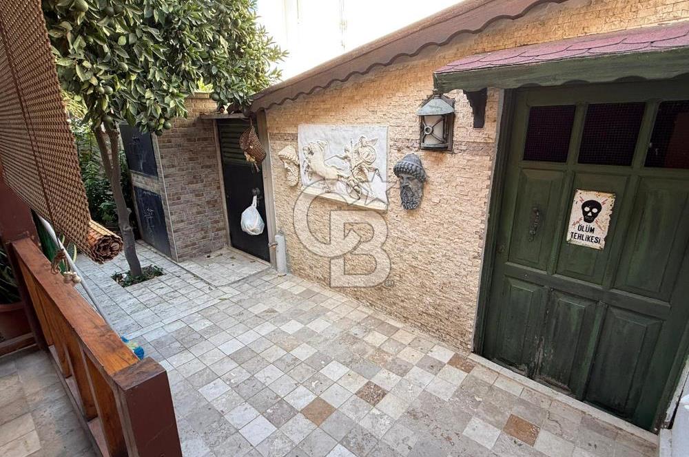 Bodrum Akyarlar’da, Nezih Site İçinde Geniş Bahçeli Satılık Villa