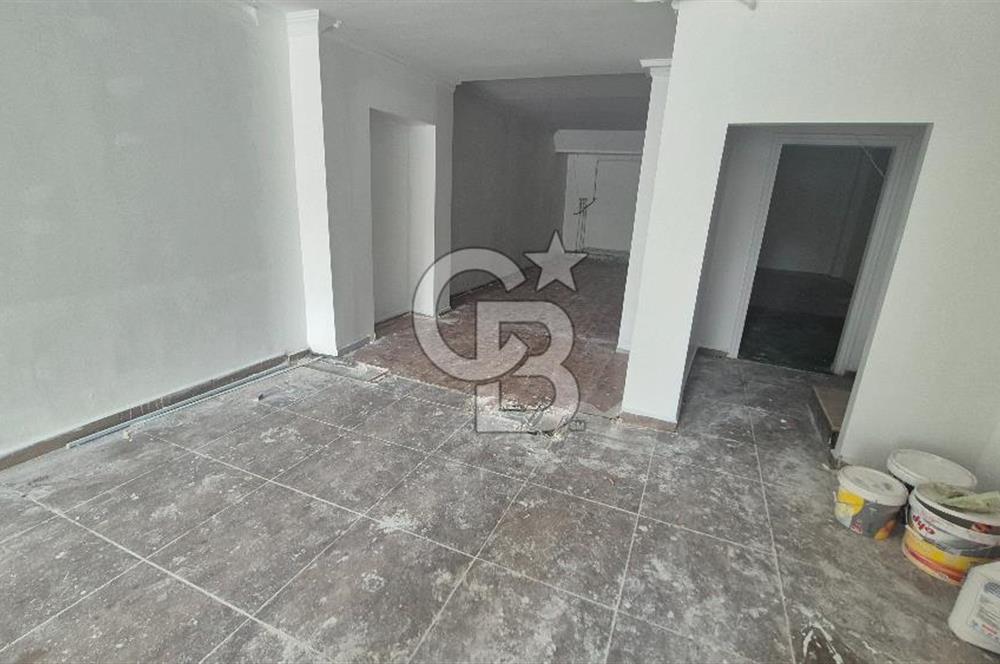 İZMİT MERKEZ İNÖNÜ CADDESİ ÜZERİ SATILIK GİRİŞ KAT 130M2 DÜKKAN