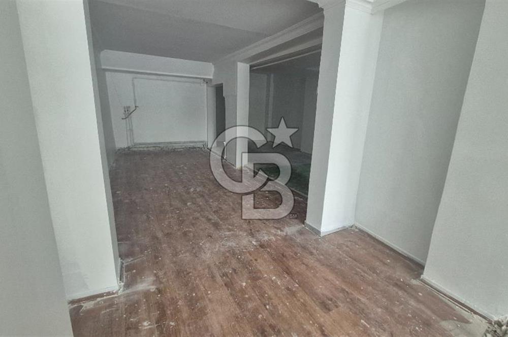 İZMİT MERKEZ İNÖNÜ CADDESİ ÜZERİ SATILIK GİRİŞ KAT 130M2 DÜKKAN