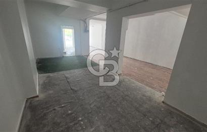 İZMİT MERKEZ İNÖNÜ CADDESİ ÜZERİ SATILIK GİRİŞ KAT 130M2 DÜKKAN