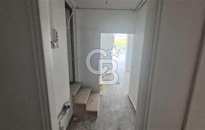 İZMİT MERKEZ İNÖNÜ CADDESİ ÜZERİ SATILIK GİRİŞ KAT 130M2 DÜKKAN