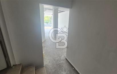 İZMİT MERKEZ İNÖNÜ CADDESİ ÜZERİ SATILIK GİRİŞ KAT 130M2 DÜKKAN