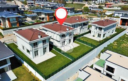 BURSA NİLÜFER GÜMÜŞTEPE'DE SATILIK 4+1 LÜKS VİLLA
