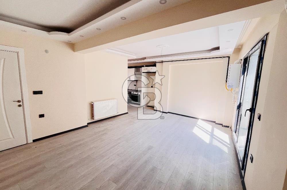 KONAK ÜÇYOLDA DENİZ MANZARALI, SIFIR, GENİŞ 1+1 KİRALIK DAİRE