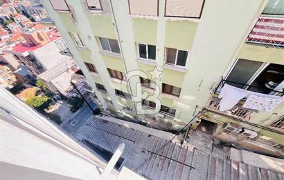 KONAK ÜÇYOLDA DENİZ MANZARALI, SIFIR, GENİŞ 1+1 KİRALIK DAİRE