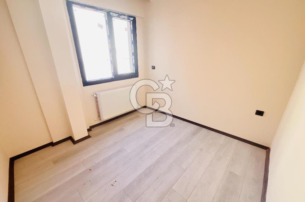KONAK ÜÇYOLDA DENİZ MANZARALI, SIFIR, GENİŞ 1+1 KİRALIK DAİRE