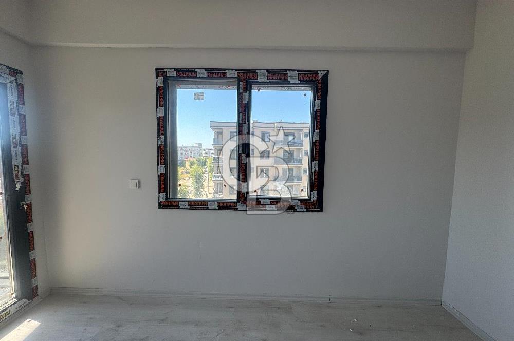 SEYREK MERKEZ'DE 1+1 SATILIK DAİRE