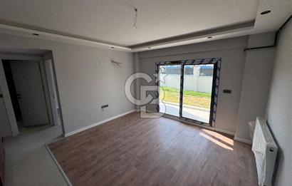 GARDEN BORNOVA BÜYÜK BAHÇELİ HAVUZLU SPOR SALONLU 1+1