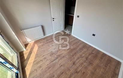 GARDEN BORNOVA HAVUZLU SİTEDE BALKONLU 1+1 DAİRE 