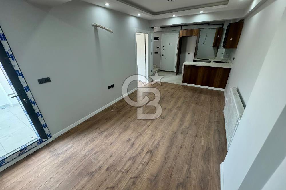 GARDEN BORNOVA SİTESİNDE SATILIK 2+1 DUBLEKS TERASLI HAVUZLU